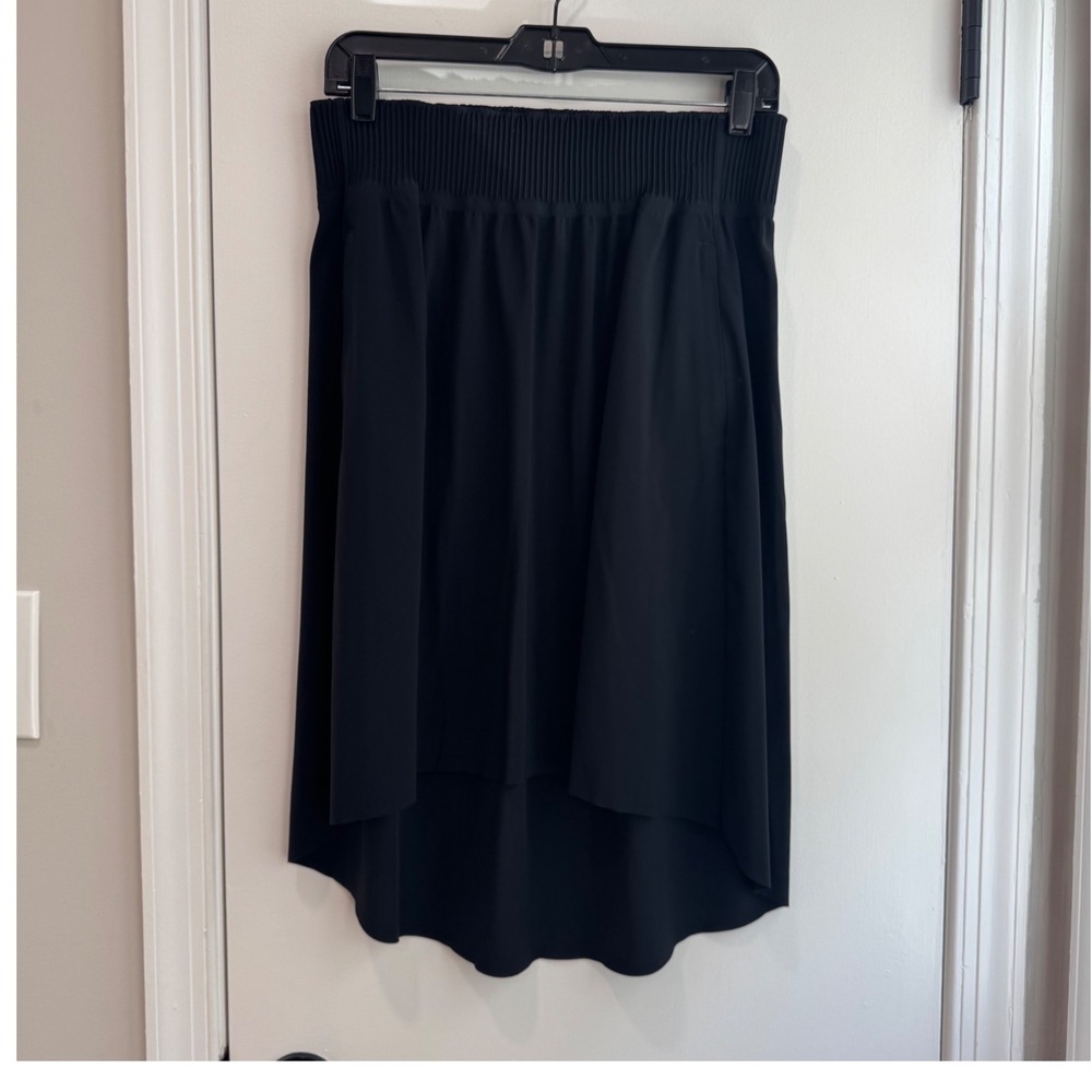 Athleta Cosmic Skirt Black High Low‎ Smocked Waist Zip Pockets Womens Small